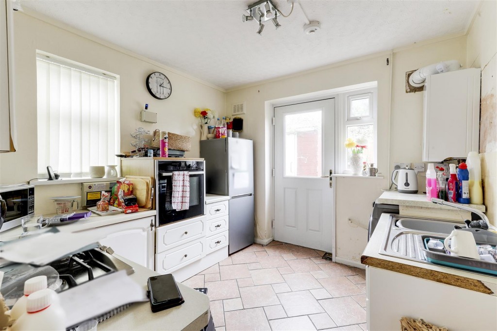 Cross Street, Arnold, Nottinghamshire, NG5 7BL