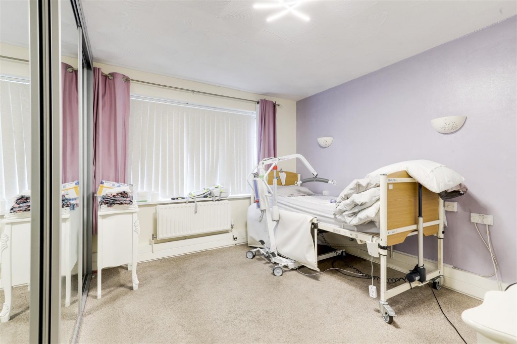 Cross Street, Arnold, Nottinghamshire, NG5 7BL