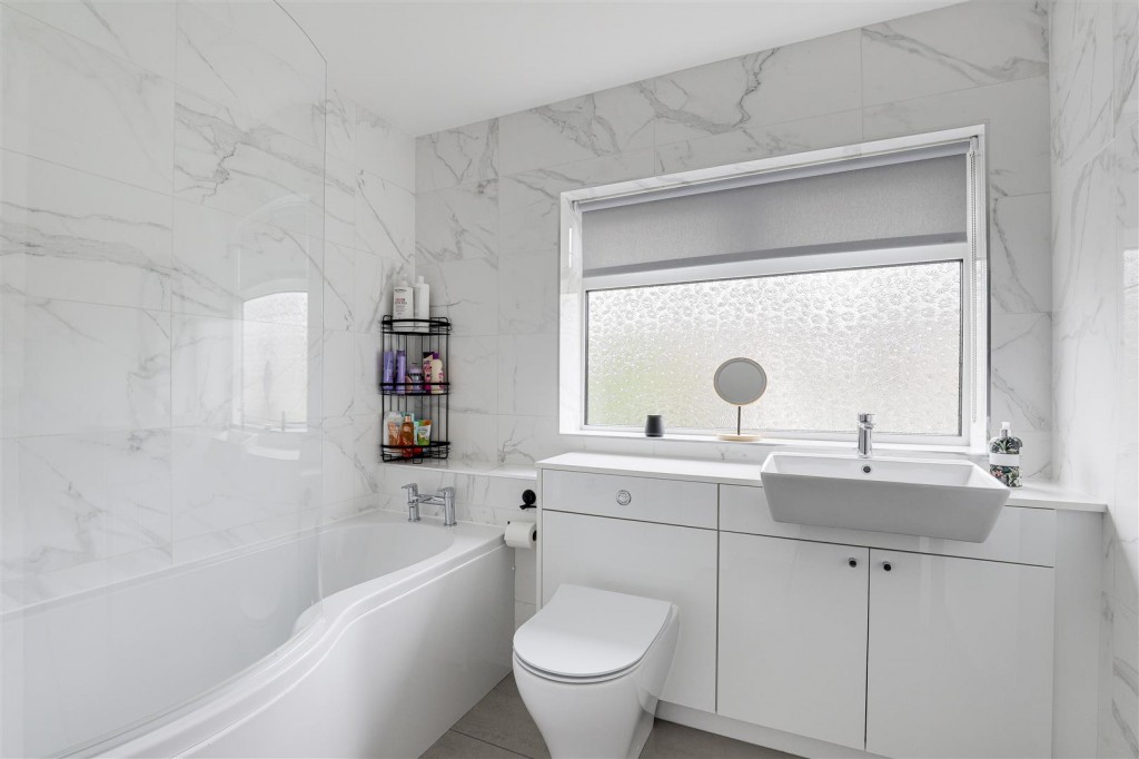 Goathland Close, Bestwood Park, Nottinghamshire, NG5 5QH