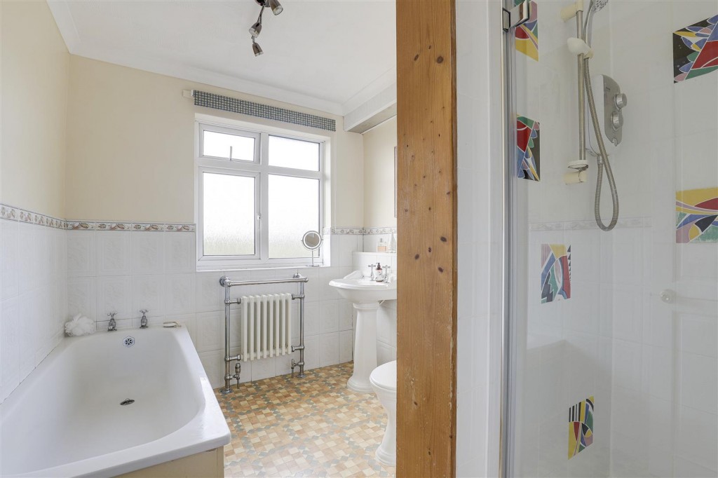 Harrow Road, West Bridgford, Nottinghamshire, NG2 7DX