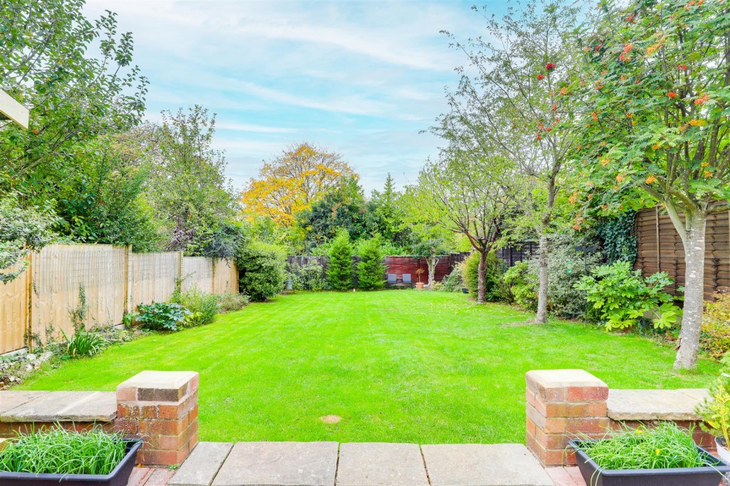 Harrow Road, West Bridgford, Nottinghamshire, NG2 7DX