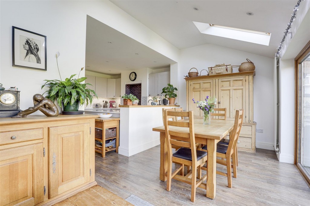 Violet Road, West Bridgford, Nottinghamshire, NG2 5HA