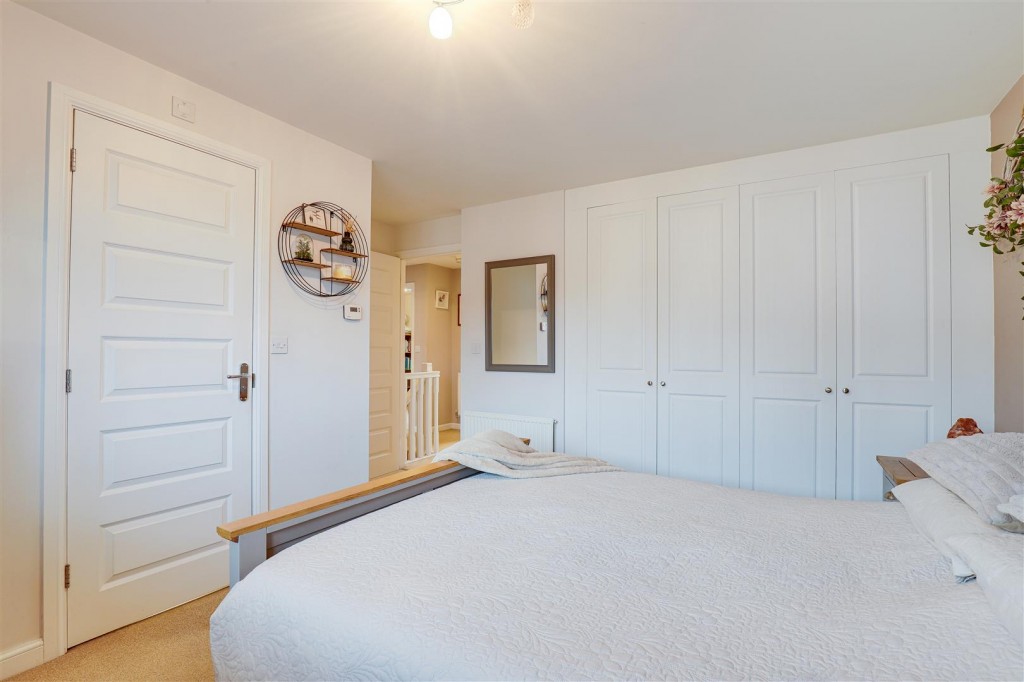 Ladybank Rise, Arnold, Nottinghamshire, NG5 8QG