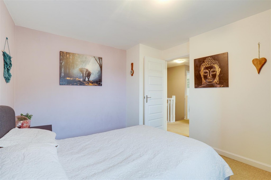 Ladybank Rise, Arnold, Nottinghamshire, NG5 8QG