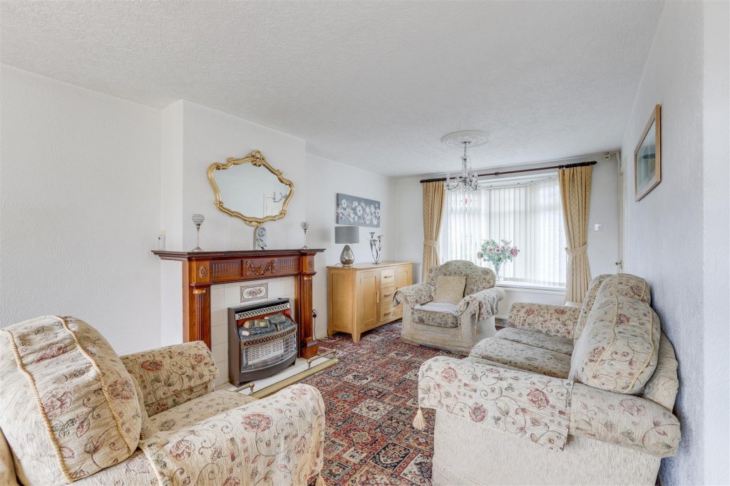 Mildenhall Crescent, Bestwood Park, Nottinghamshire, NG5 5RP