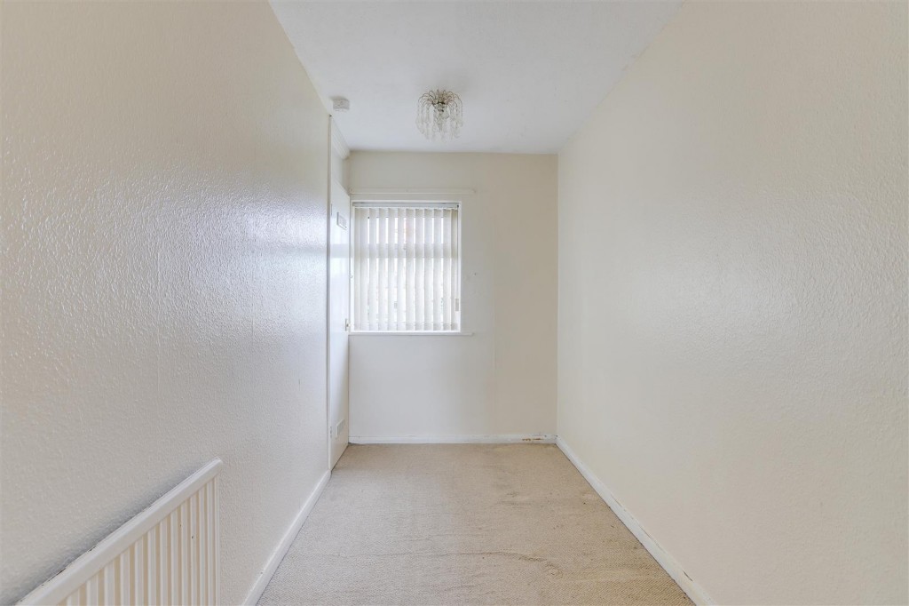 Mildenhall Crescent, Bestwood Park, Nottinghamshire, NG5 5RP