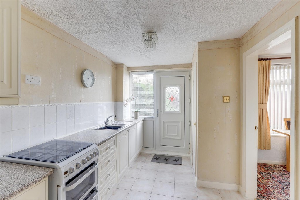 Mildenhall Crescent, Bestwood Park, Nottinghamshire, NG5 5RP