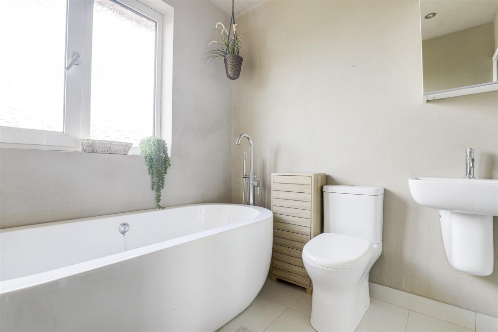 Roseleigh Avenue, Mapperley, Nottinghamshire, NG3 6FJ