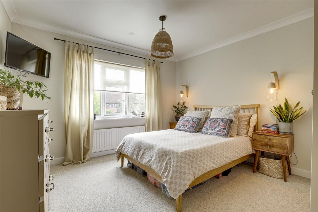 Victoria Road, Bunny, Nottinghamshire, NG11 6QF