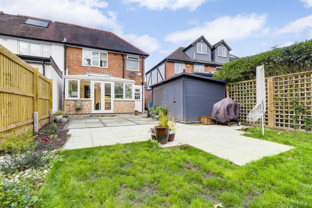 Victoria Road, Bunny, Nottinghamshire, NG11 6QF