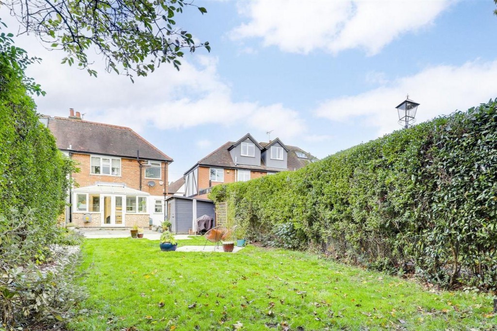 Victoria Road, Bunny, Nottinghamshire, NG11 6QF