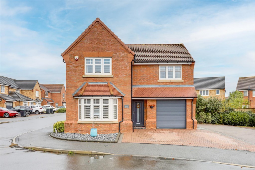 Canberra Crescent, Hucknall, Nottinghamshire, NG15 6WH