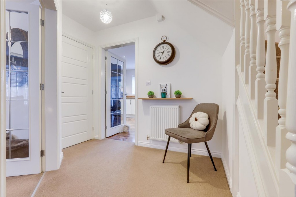 Canberra Crescent, Hucknall, Nottinghamshire, NG15 6WH