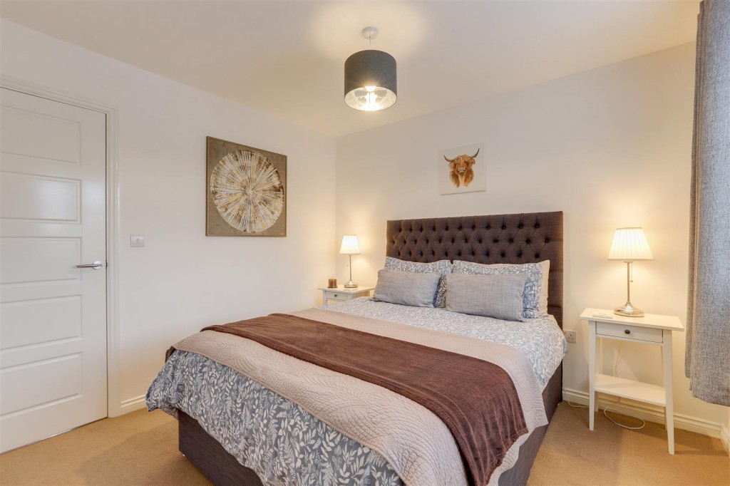 Canberra Crescent, Hucknall, Nottinghamshire, NG15 6WH