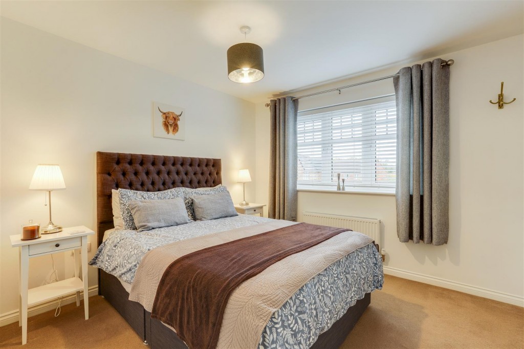 Canberra Crescent, Hucknall, Nottinghamshire, NG15 6WH