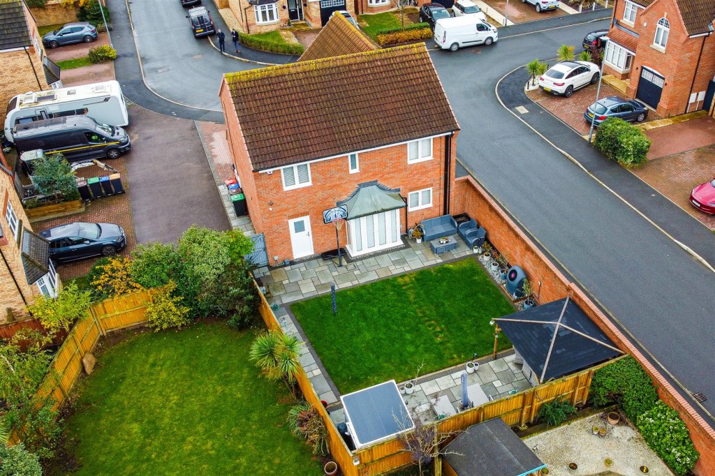 Canberra Crescent, Hucknall, Nottinghamshire, NG15 6WH