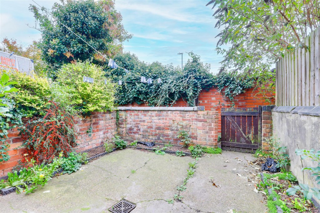 Glentworth Road, Radford, Nottinghamshire, NG7 5QN