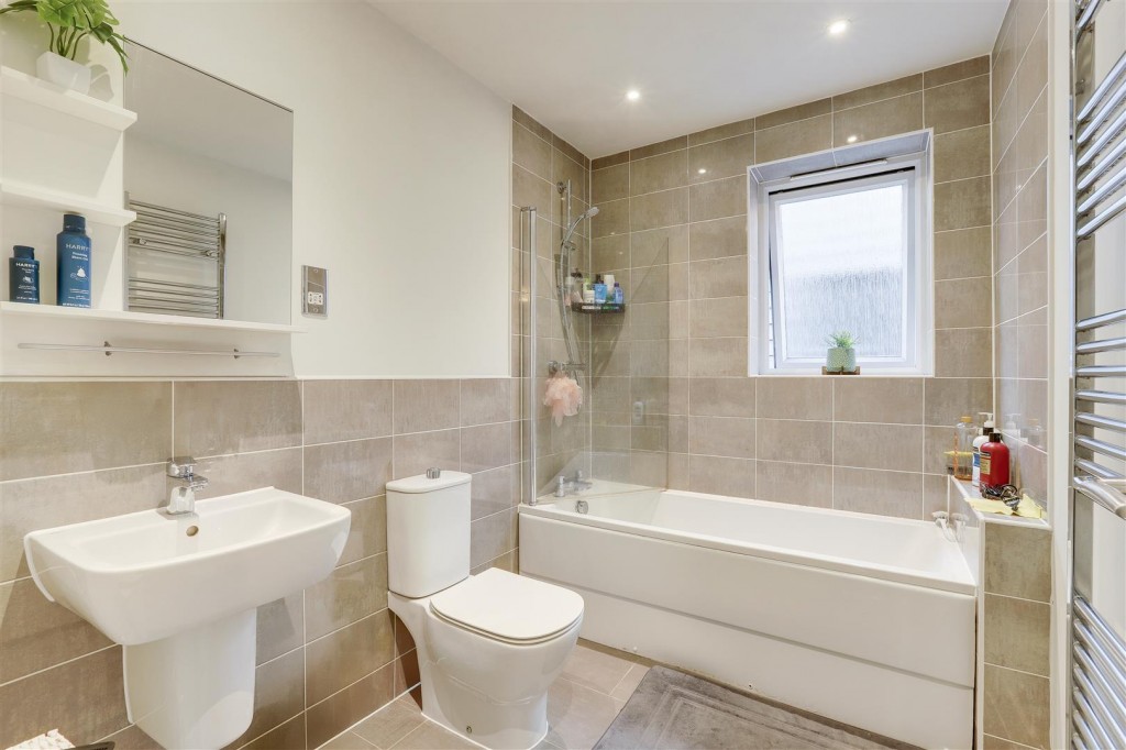 Bestwood Road, Bestwood Village, Nottinghamshire, NG6 8ZW