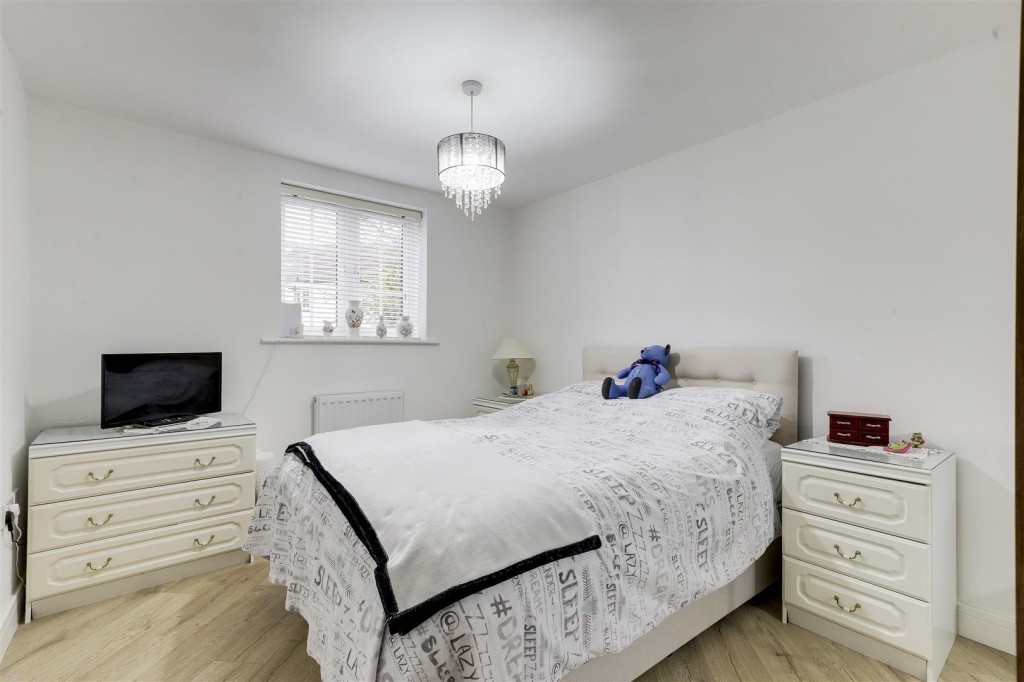Hopkin Court, Mapperley Plains, Nottinghamshire, NG3 5SS