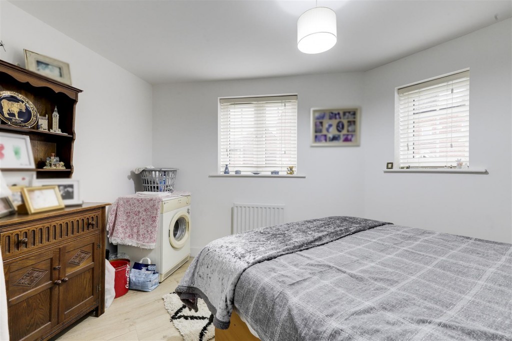 Hopkin Court, Mapperley Plains, Nottinghamshire, NG3 5SS