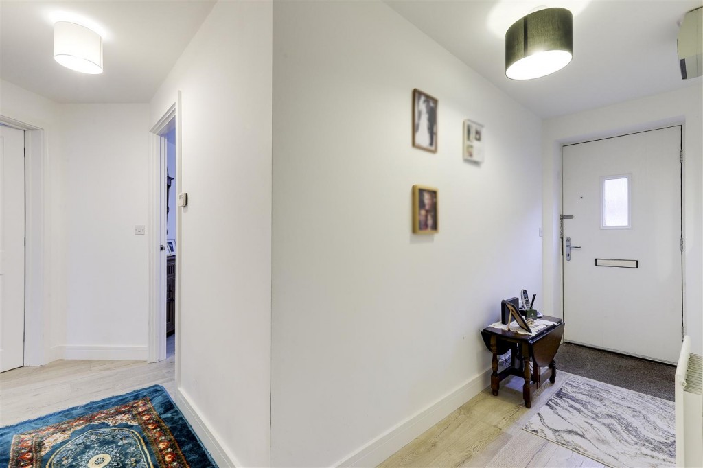 Hopkin Court, Mapperley Plains, Nottinghamshire, NG3 5SS