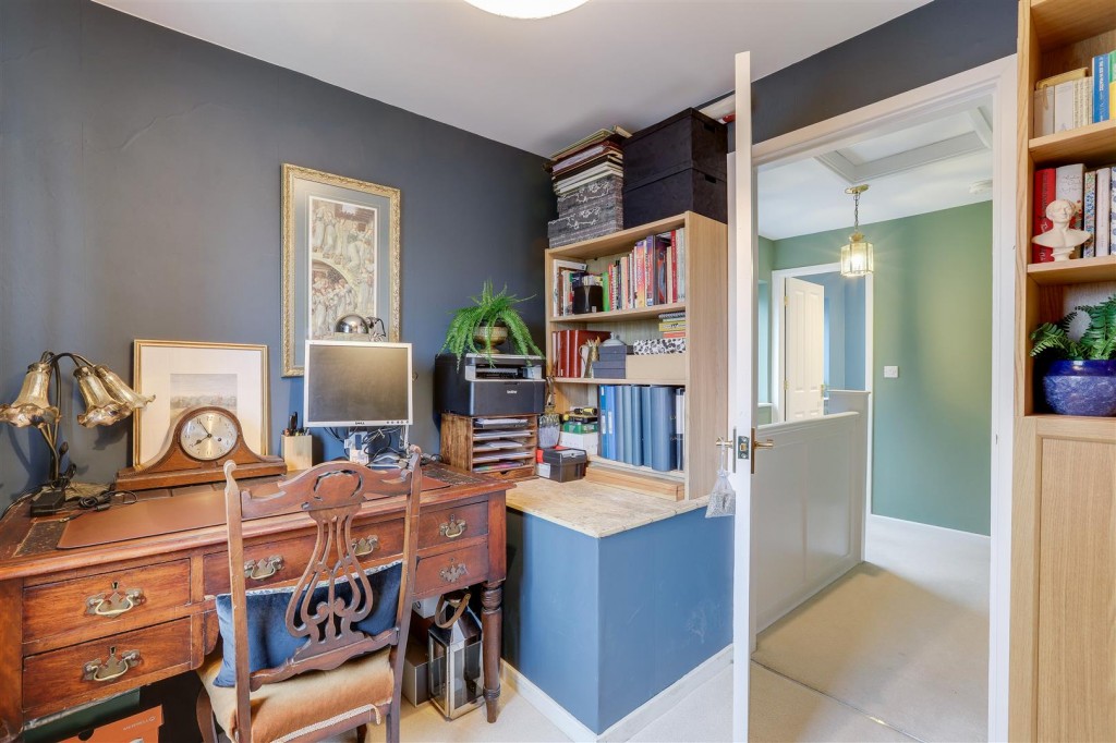 Bagnall Avenue, Arnold, Nottinghamshire, NG5 6FP