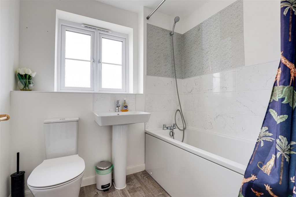 Rose Way, Edwalton, Nottinghamshire, NG12 4JE