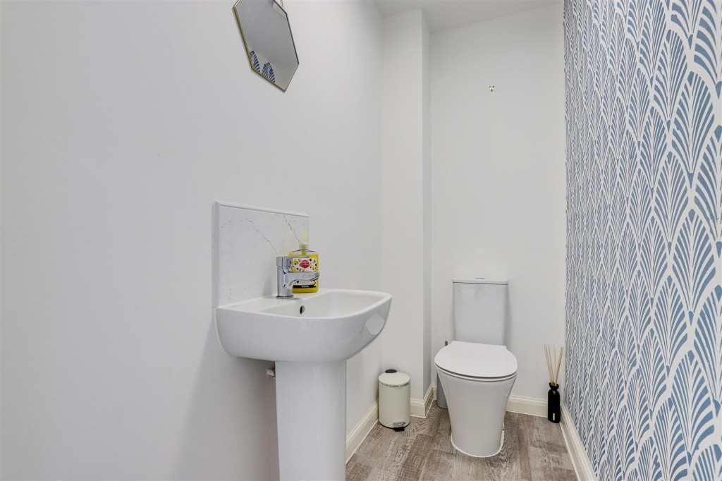 Rose Way, Edwalton, Nottinghamshire, NG12 4JE