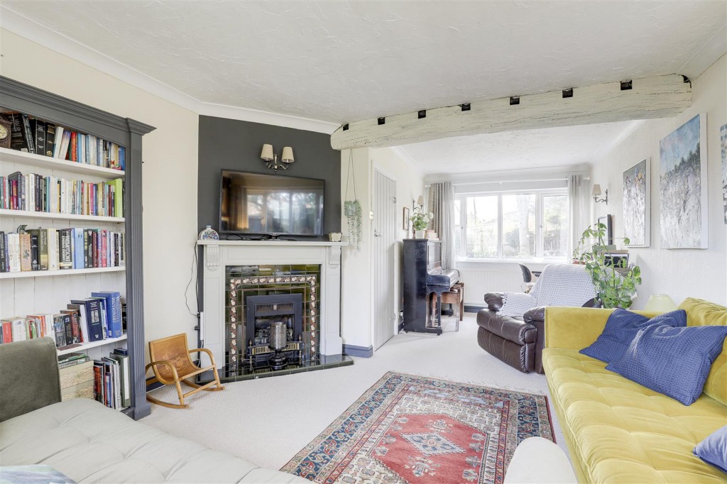 Brookside Avenue, East Leake, Loughborough, LE12 6PA