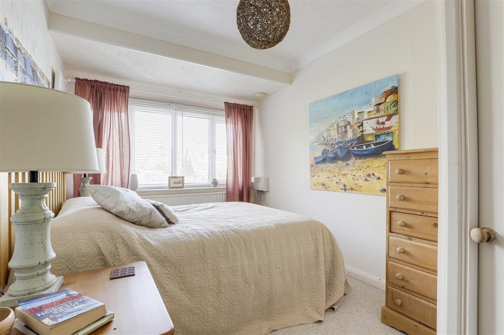 Brookside Avenue, East Leake, Loughborough, LE12 6PA