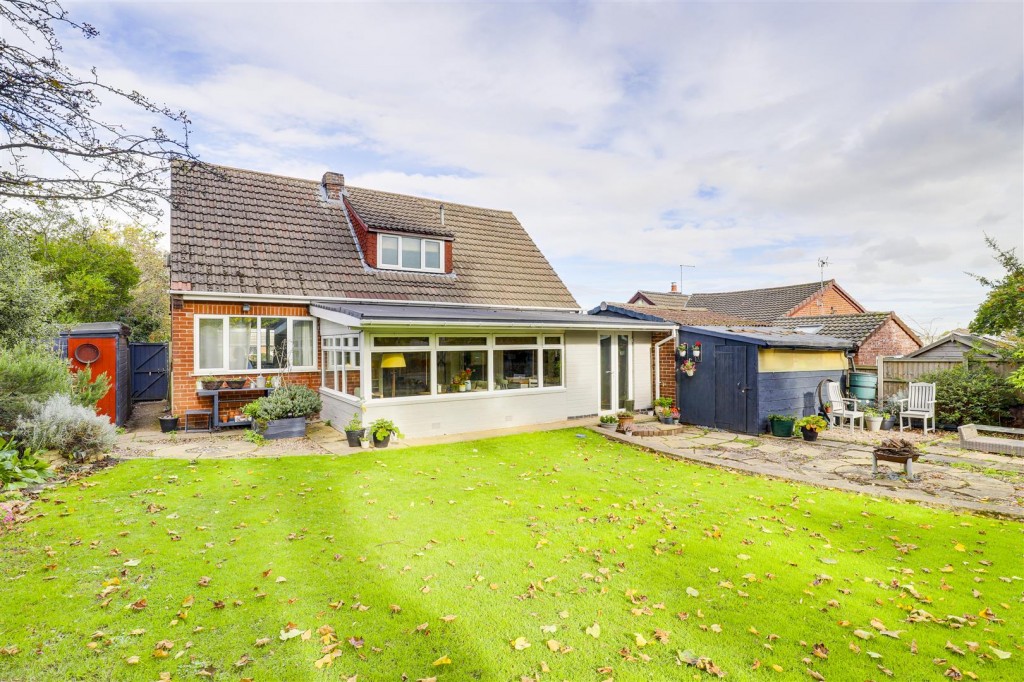 Brookside Avenue, East Leake, Loughborough, LE12 6PA