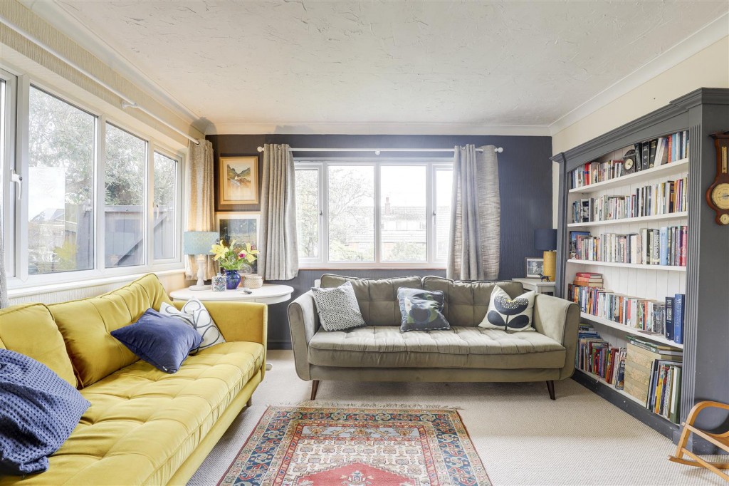 Brookside Avenue, East Leake, Loughborough, LE12 6PA