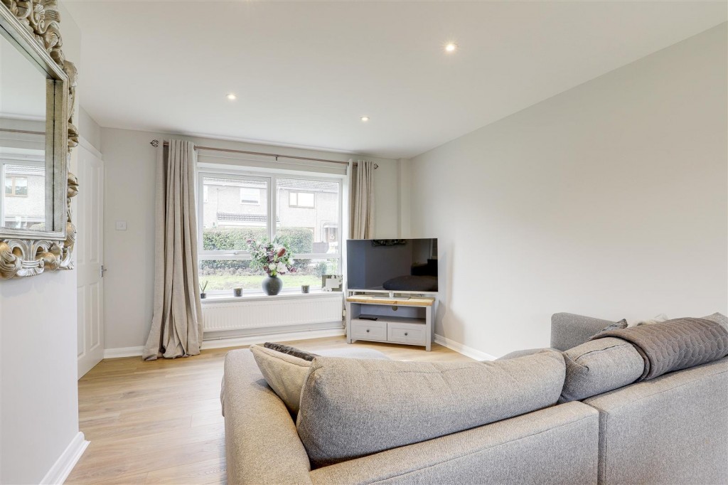 Bunting Close, Ilkeston, Derbyshire, DE7 4JE