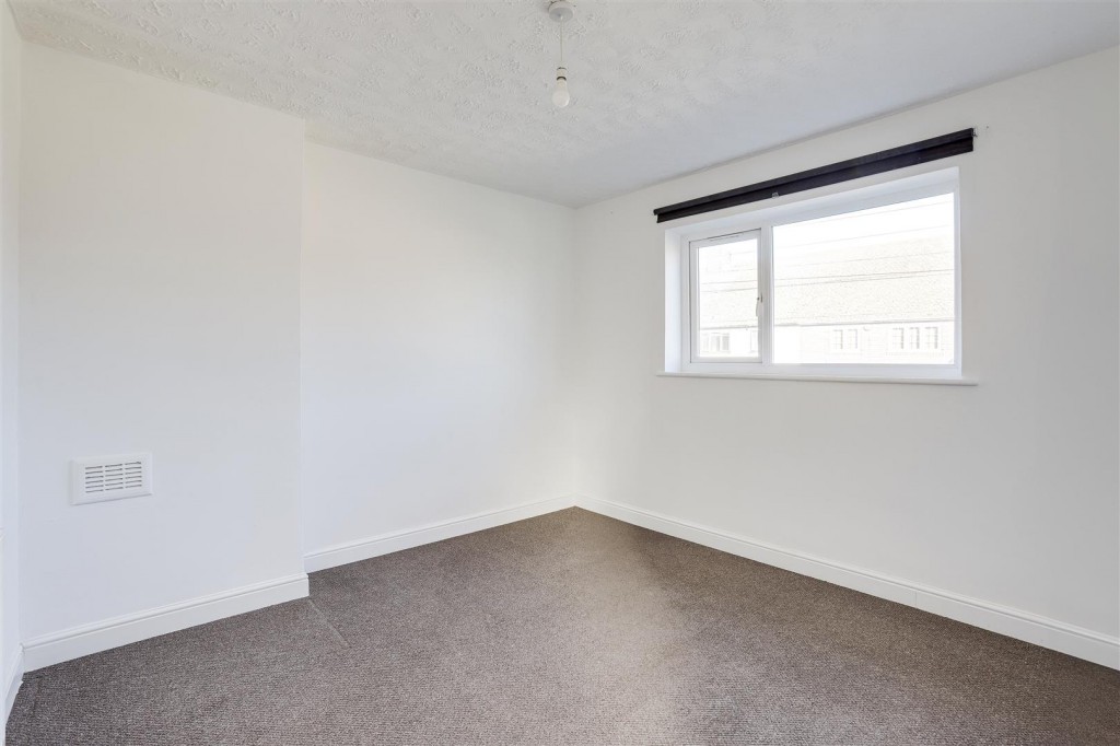 Manville Close, Beechdale, Nottinghamshire, NG8 3LP