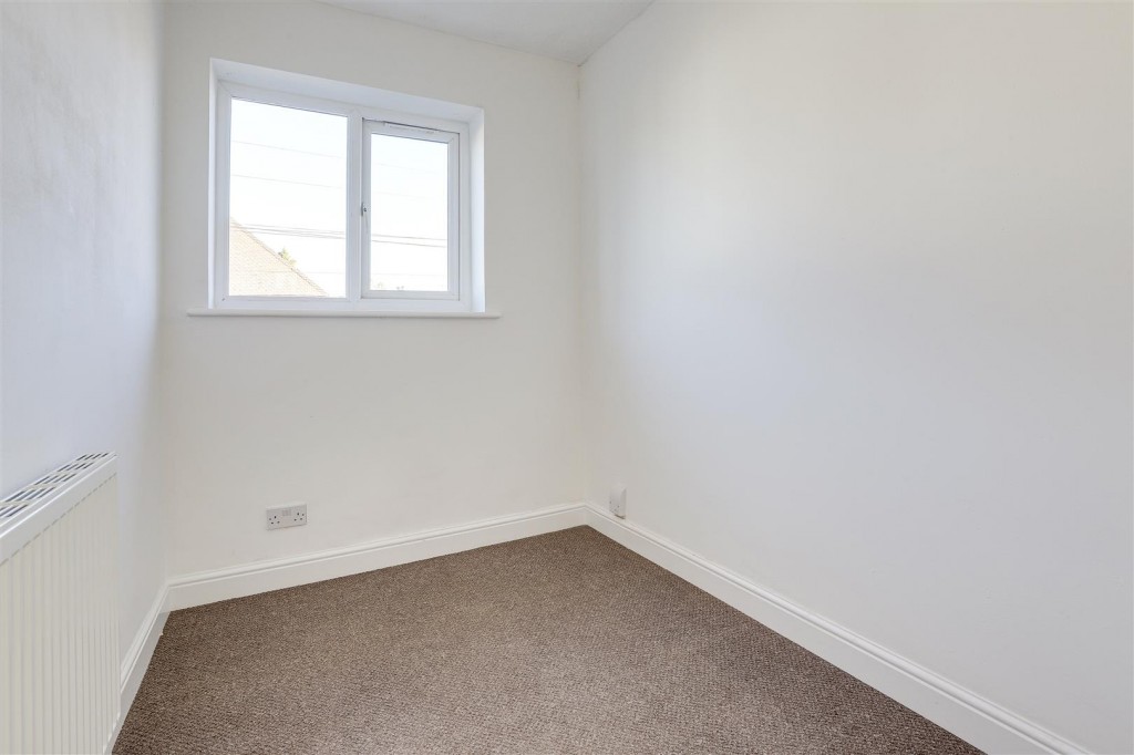 Manville Close, Beechdale, Nottinghamshire, NG8 3LP