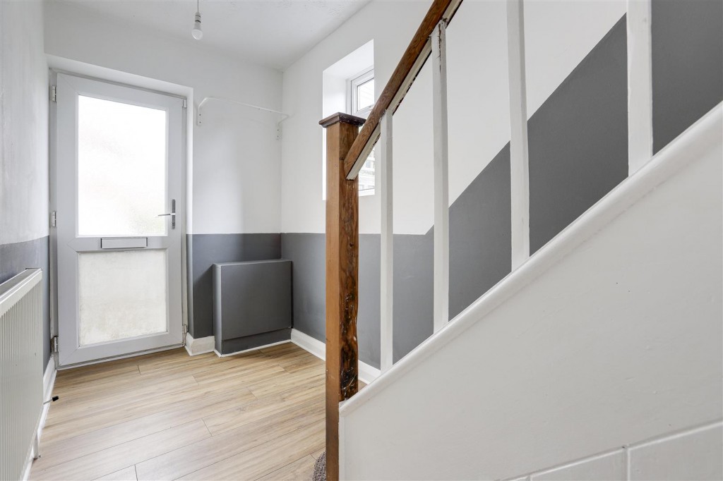 Manville Close, Beechdale, Nottinghamshire, NG8 3LP