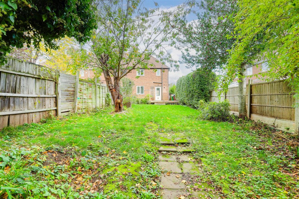 Manville Close, Beechdale, Nottinghamshire, NG8 3LP