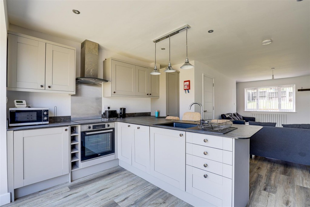 Denton Avenue, Sandiacre, Nottinghamshire, NG10 5GL