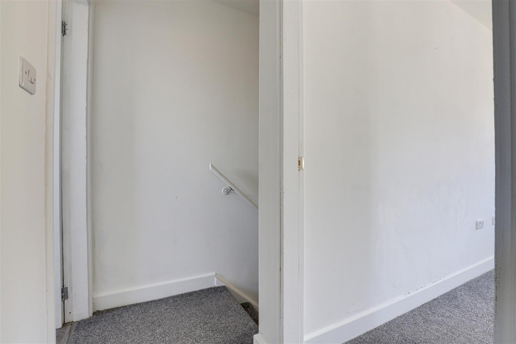 Denton Avenue, Sandiacre, Nottinghamshire, NG10 5GL