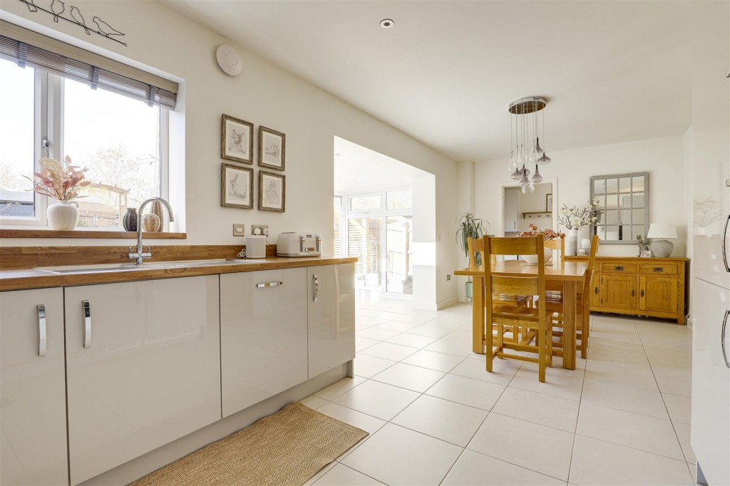 Shaldon Close, Mapperley, Nottinghamshire, NG3 5XF