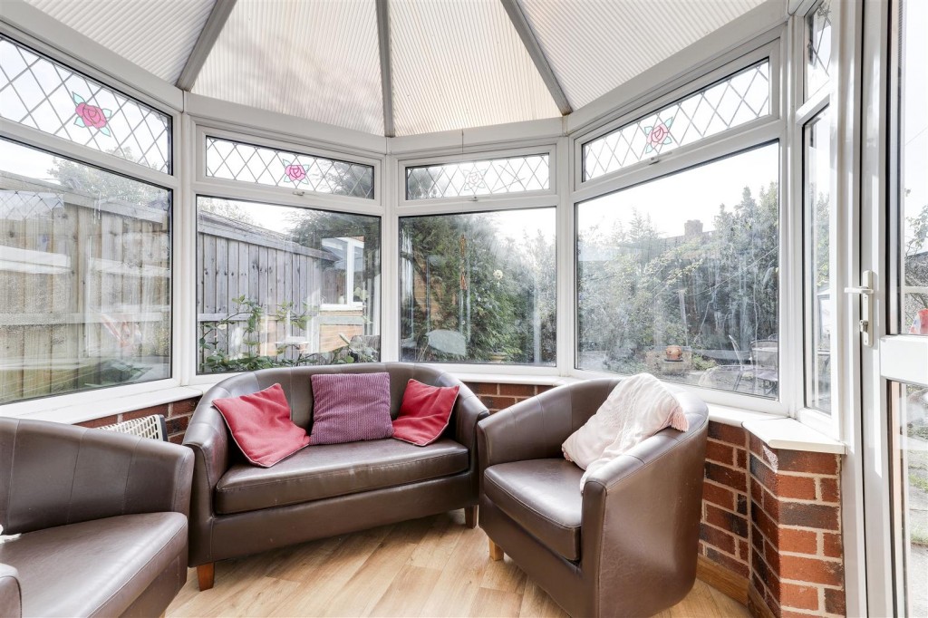 Ascot Drive, Hucknall, Nottinghamshire, NG15 6HZ