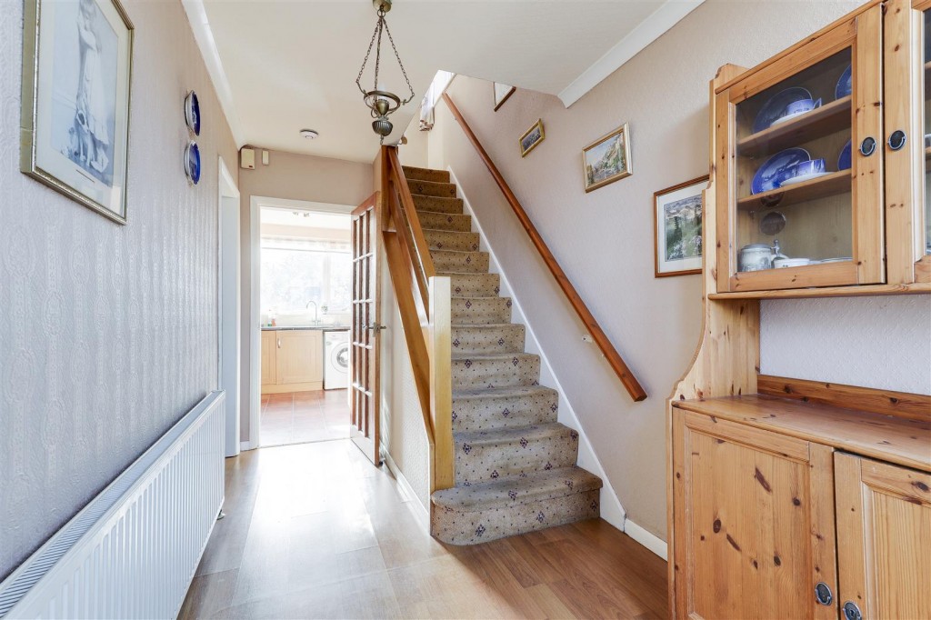 Ascot Drive, Hucknall, Nottinghamshire, NG15 6HZ