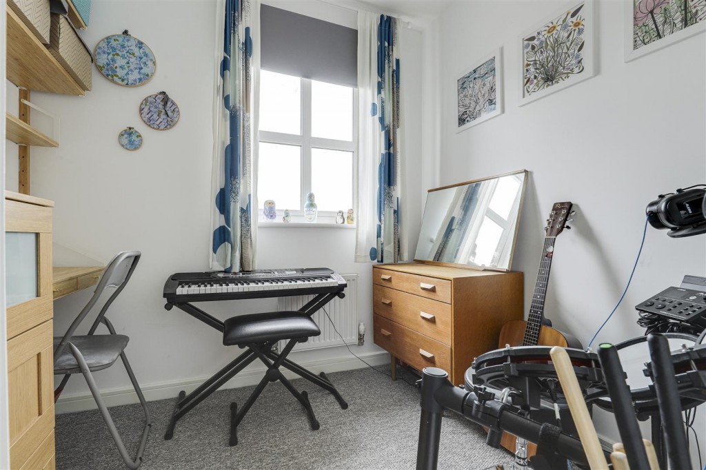 Spring Close, West Bridgford, Nottinghamshire, NG2 7YR