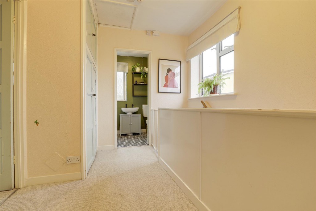 Cockington Road, Nottingham, Nottinghamshire, NG8 4DL