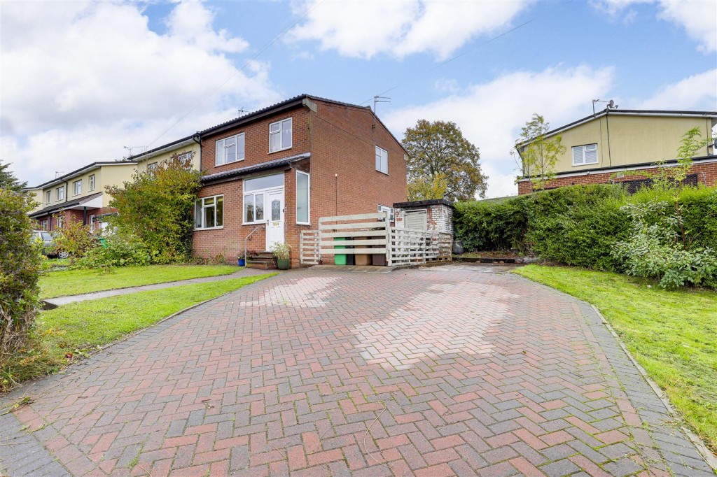 Cockington Road, Nottingham, Nottinghamshire, NG8 4DL