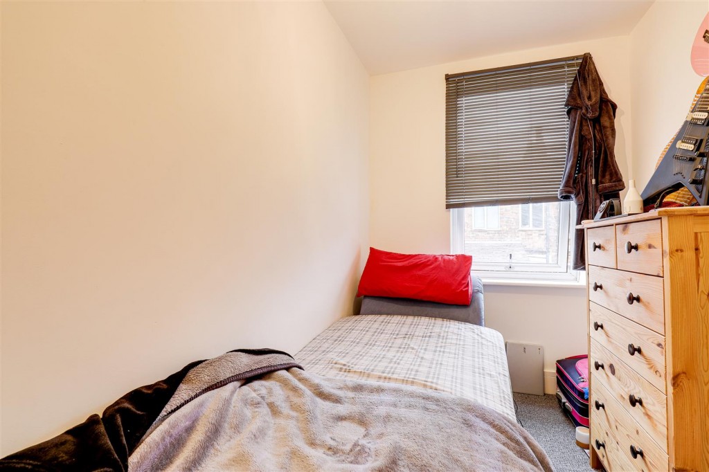 Westwood road Snienton, Nottinghamshire, NG2 4FS