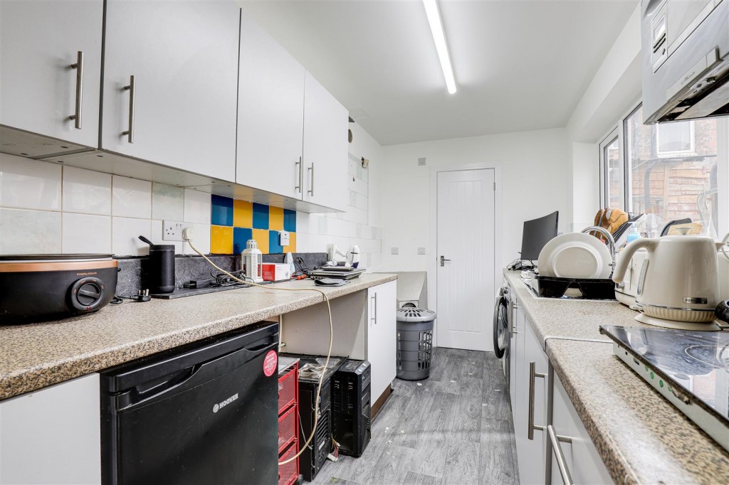 Westwood road Snienton, Nottinghamshire, NG2 4FS