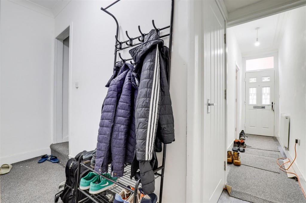 Westwood road Snienton, Nottinghamshire, NG2 4FS