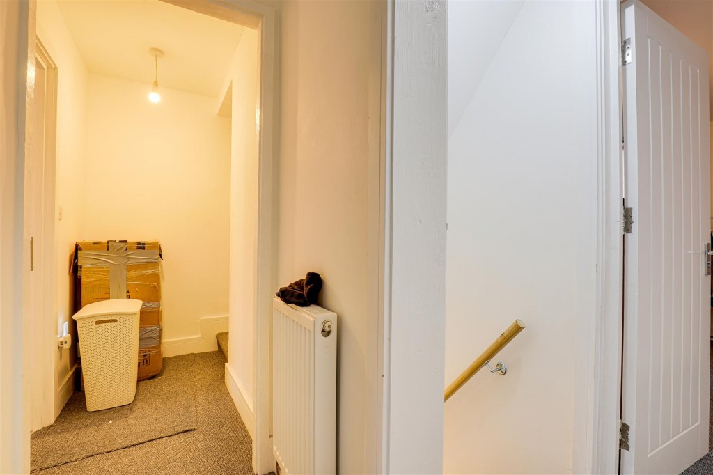 Westwood road Snienton, Nottinghamshire, NG2 4FS