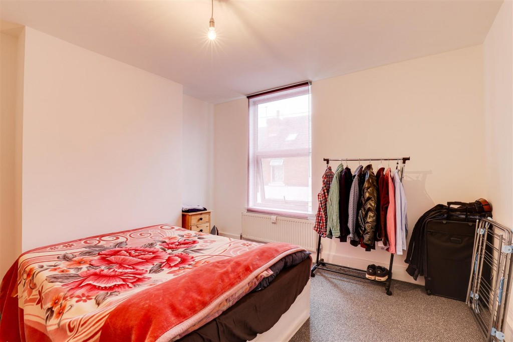 Westwood road Snienton, Nottinghamshire, NG2 4FS